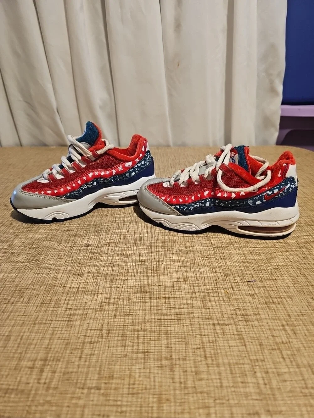 Nike kids air